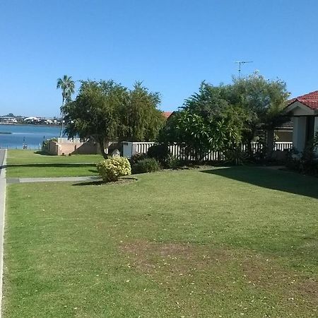 Mandurah Central Estuary Soldiers Cove Townhouse Esterno foto