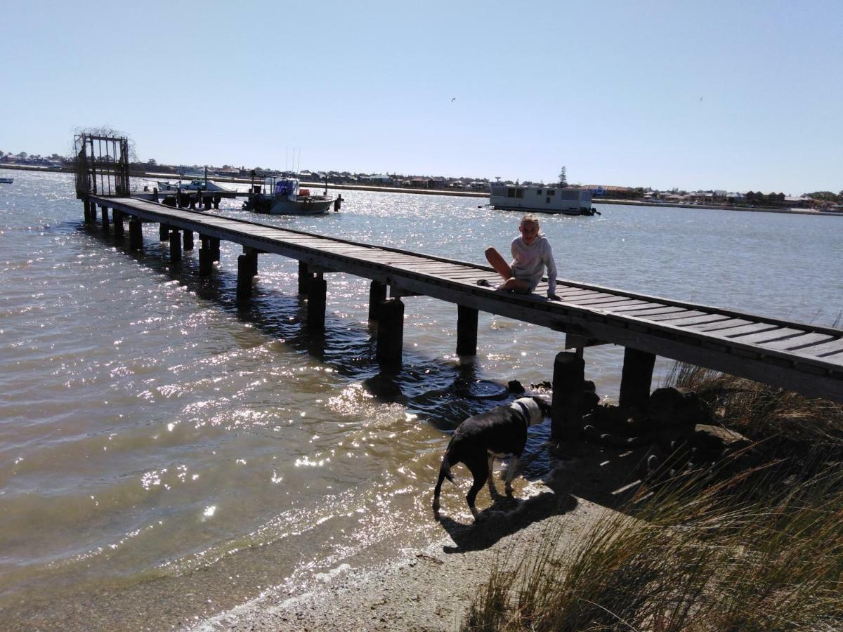 Mandurah Central Estuary Soldiers Cove Townhouse Esterno foto